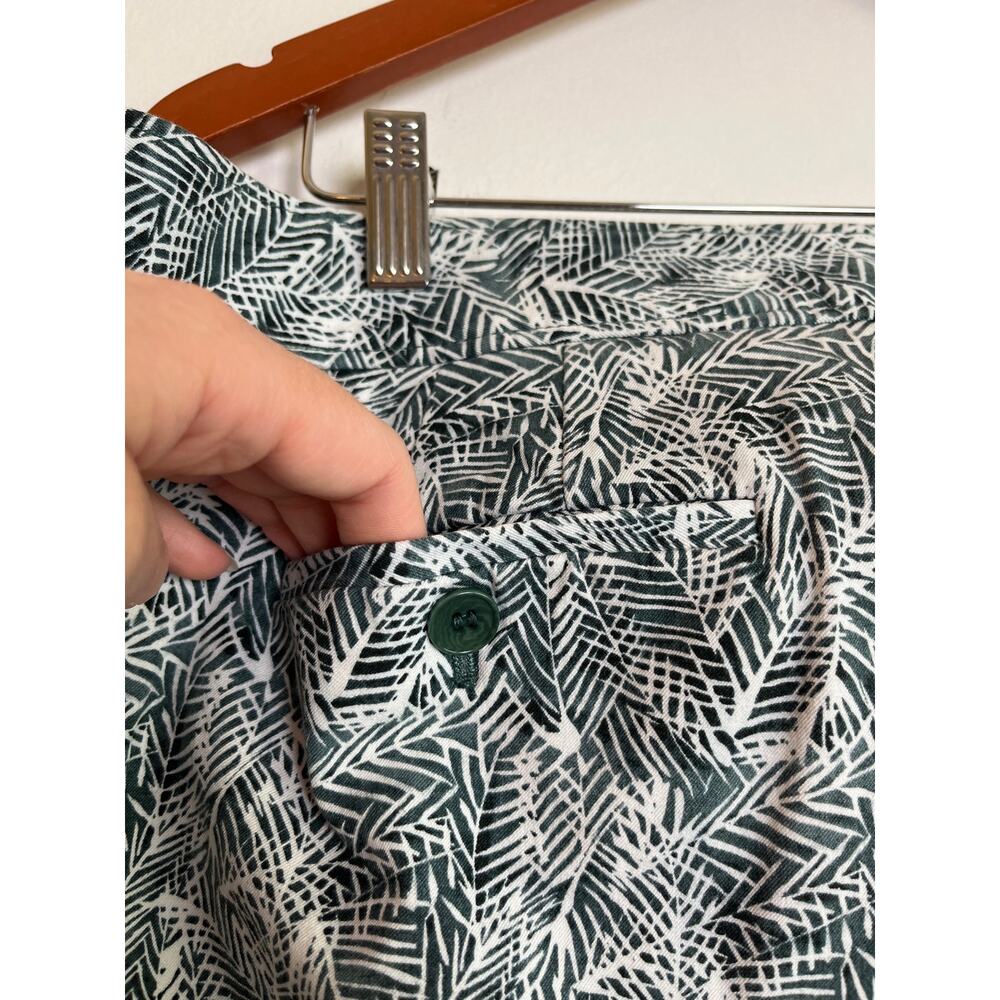 Talbots Chatham Curvy Palm Leaf Print Pants Size 16 Side Zip Stretch Straight - Picture 3 of 9